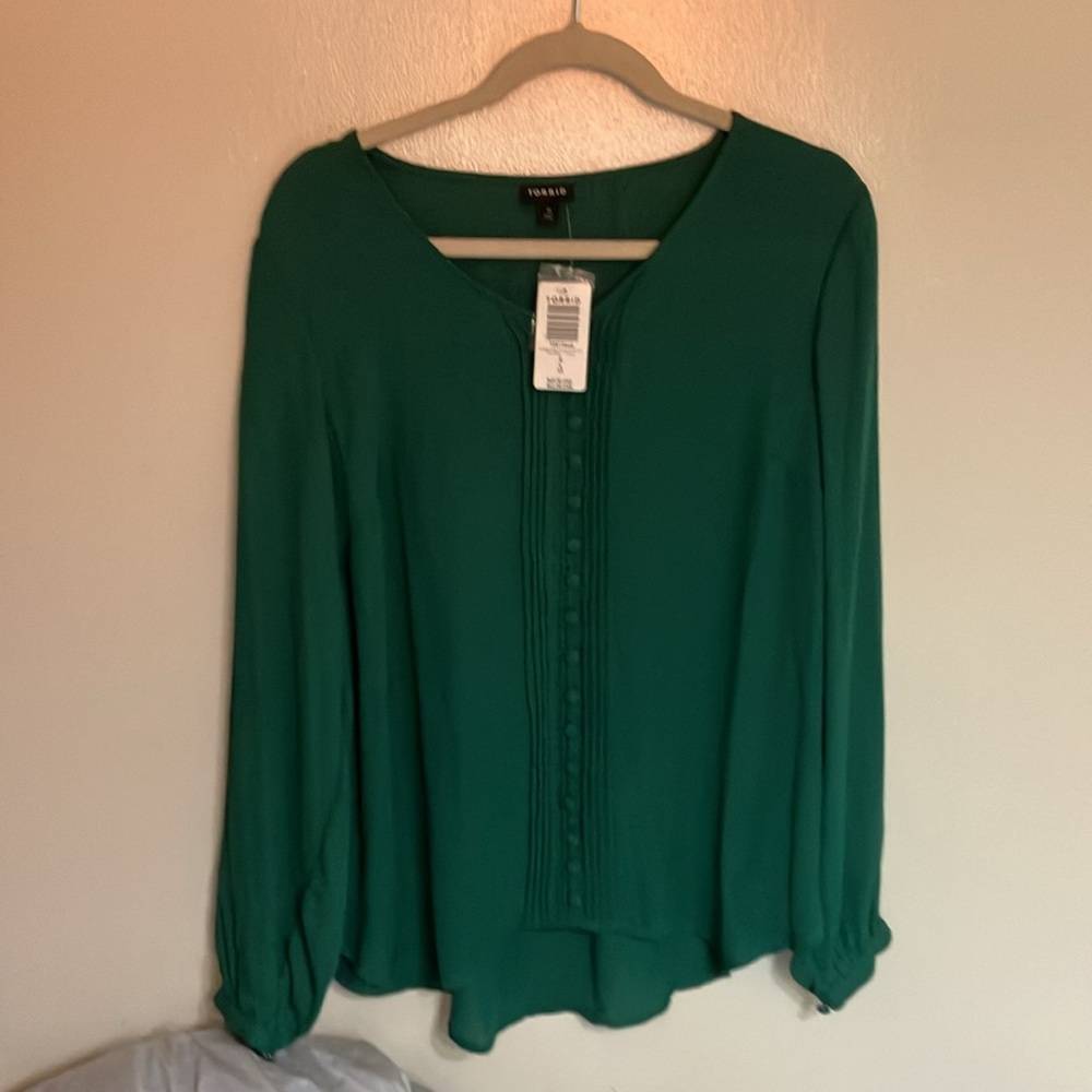 Torrid Georgette Pintuck Button-Front Blouse - Picture 3 of 6